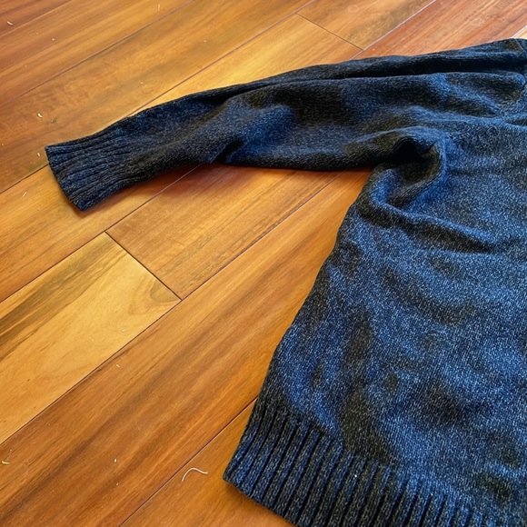 DENIM & CO CHARCOAL SWEATER - Picture 9 of 11